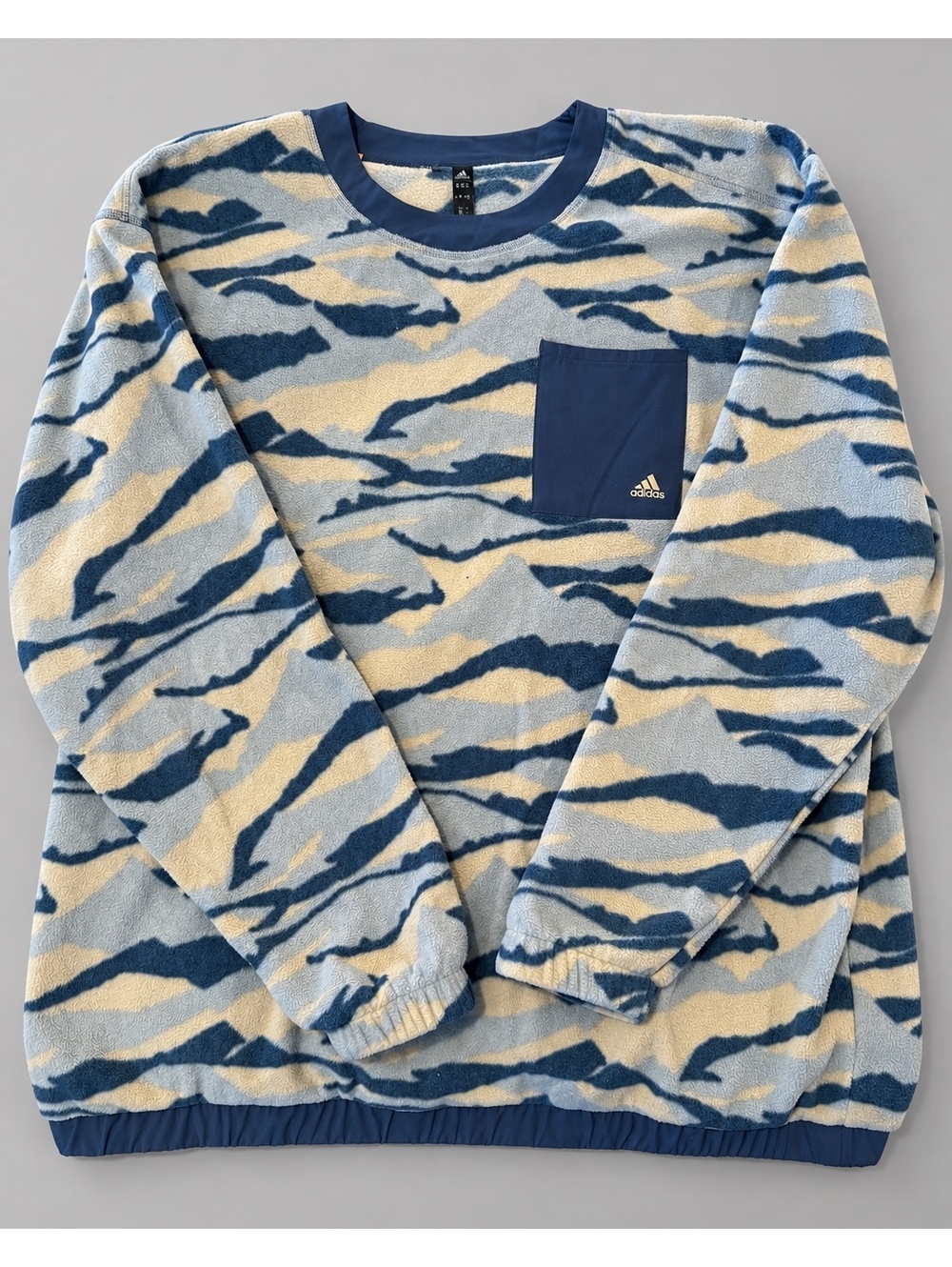 Adidas Men's 2XL Blue and Beige Patterned Fleece Pullover Sweatshirt